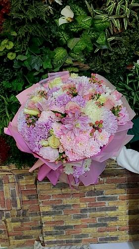 PEMBE BEYAZ KIR ÇİÇEĞİ BUKETİ