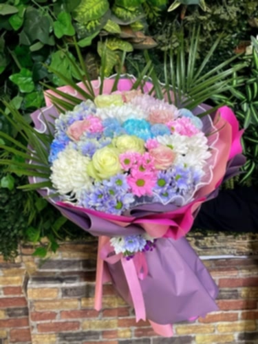 LÜX PEMBE MOR BEYAZ KIR ÇİÇEKLERİ