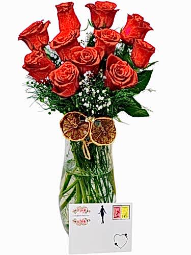 Vazoda 11 Kırmızı Gül