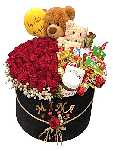 Özel Tasarım Güller, Ayılar ve Çikolatalar