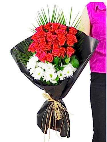 25 Gül ve Papatyalar